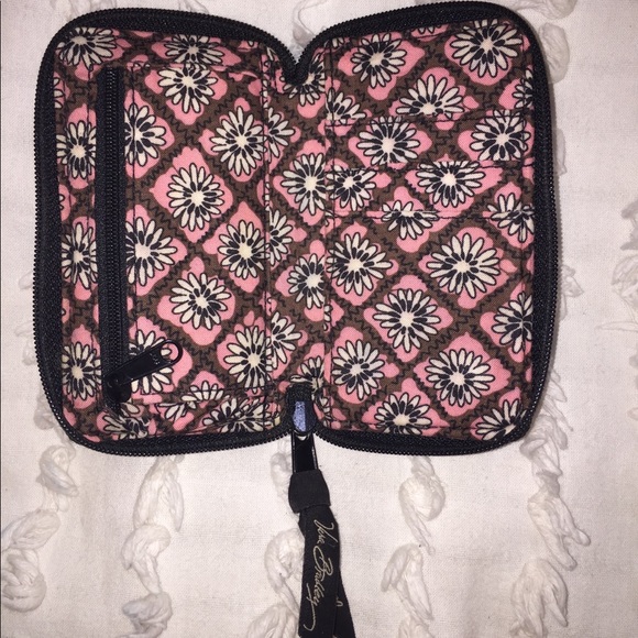 Vera Bradley Wristlet - Picture 2 of 4